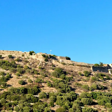 Castello Willa Kástron